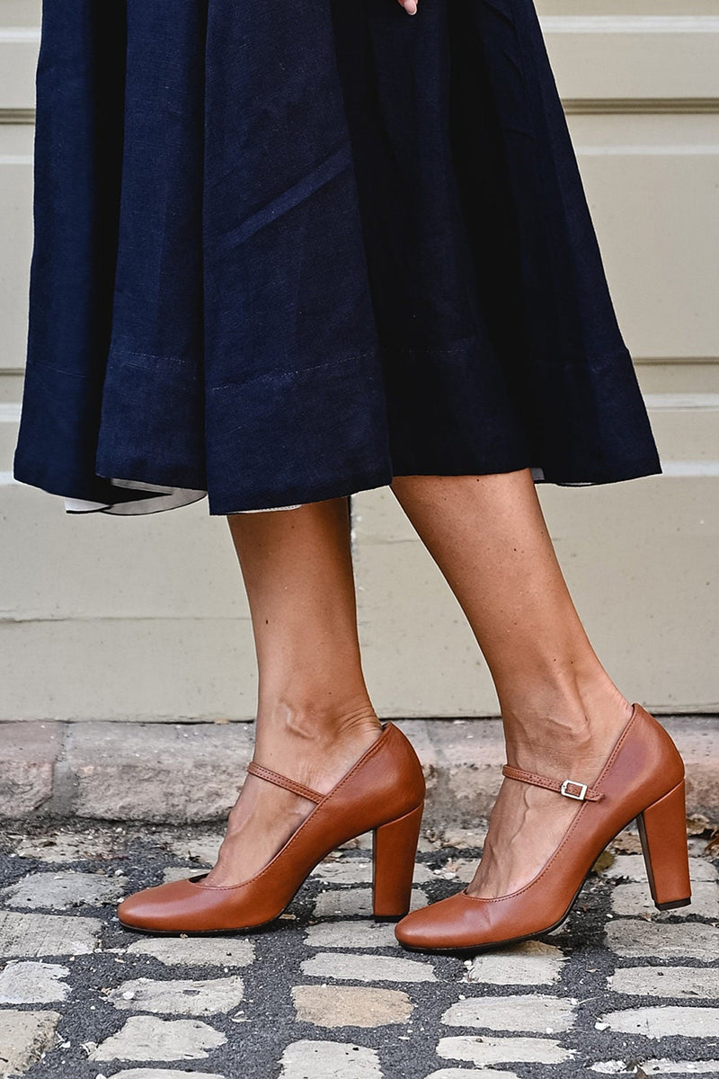 Bravina | Sandalias cotidianas con tira en tacón bajo