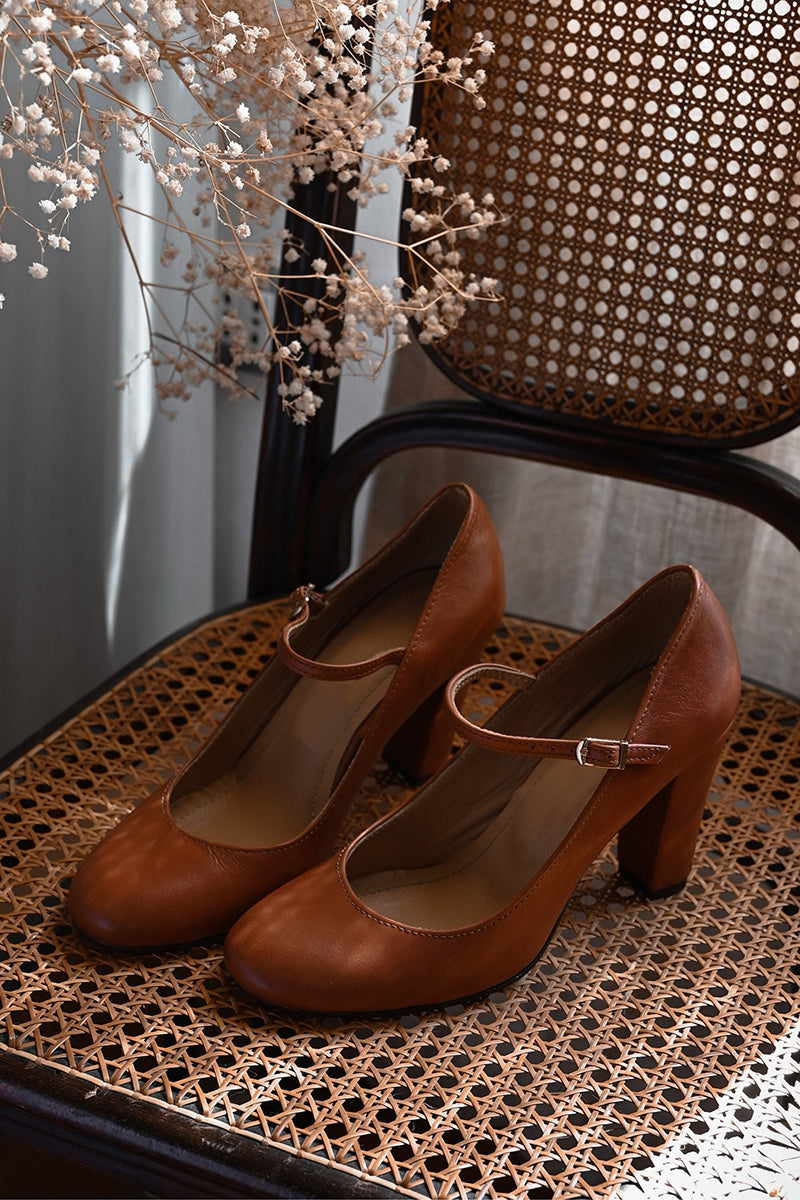 Bravina | Sandalias cotidianas con tira en tacón bajo