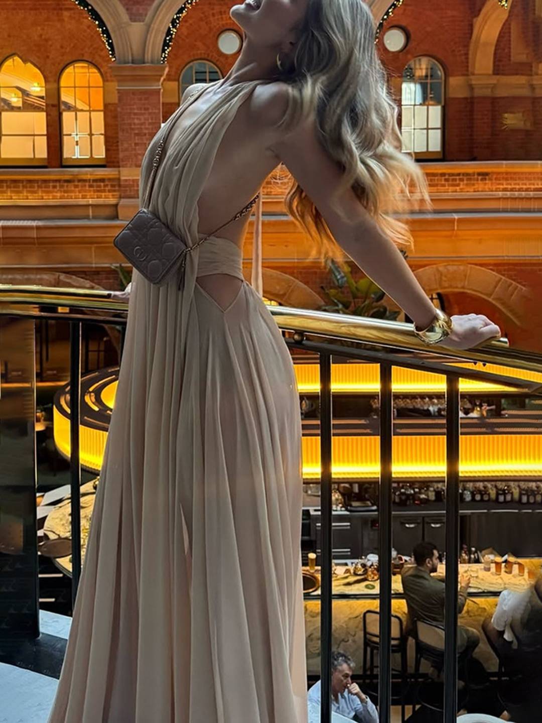 Vestido Maxi Cut-Out Sin Espalda ROSABELLA