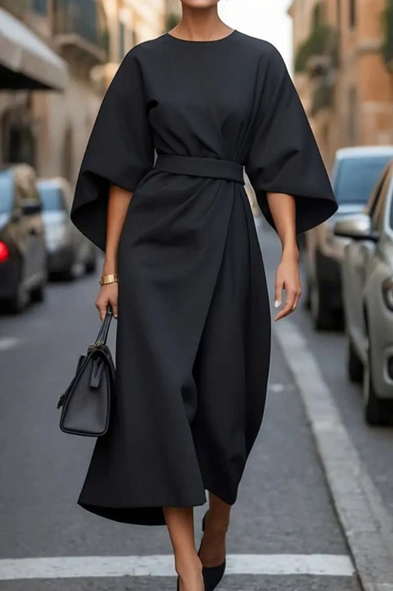 Lusi | Vestido de estilo con cinturón