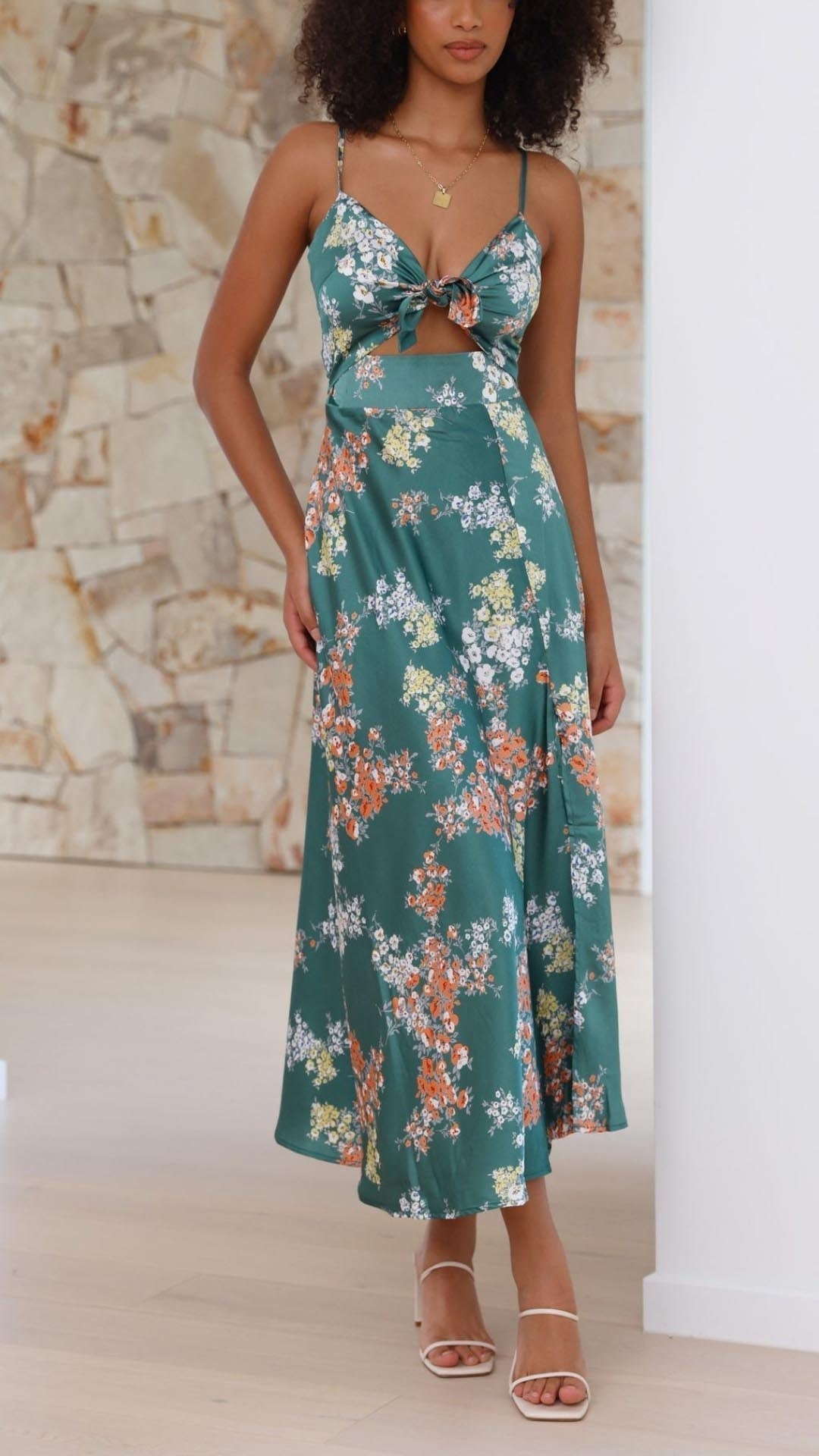 VESTIDO DE SATÉN CON FLORES