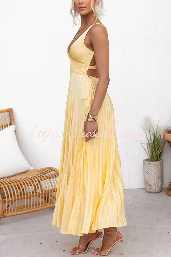 Lucy - Impresionante Vestido Plisado