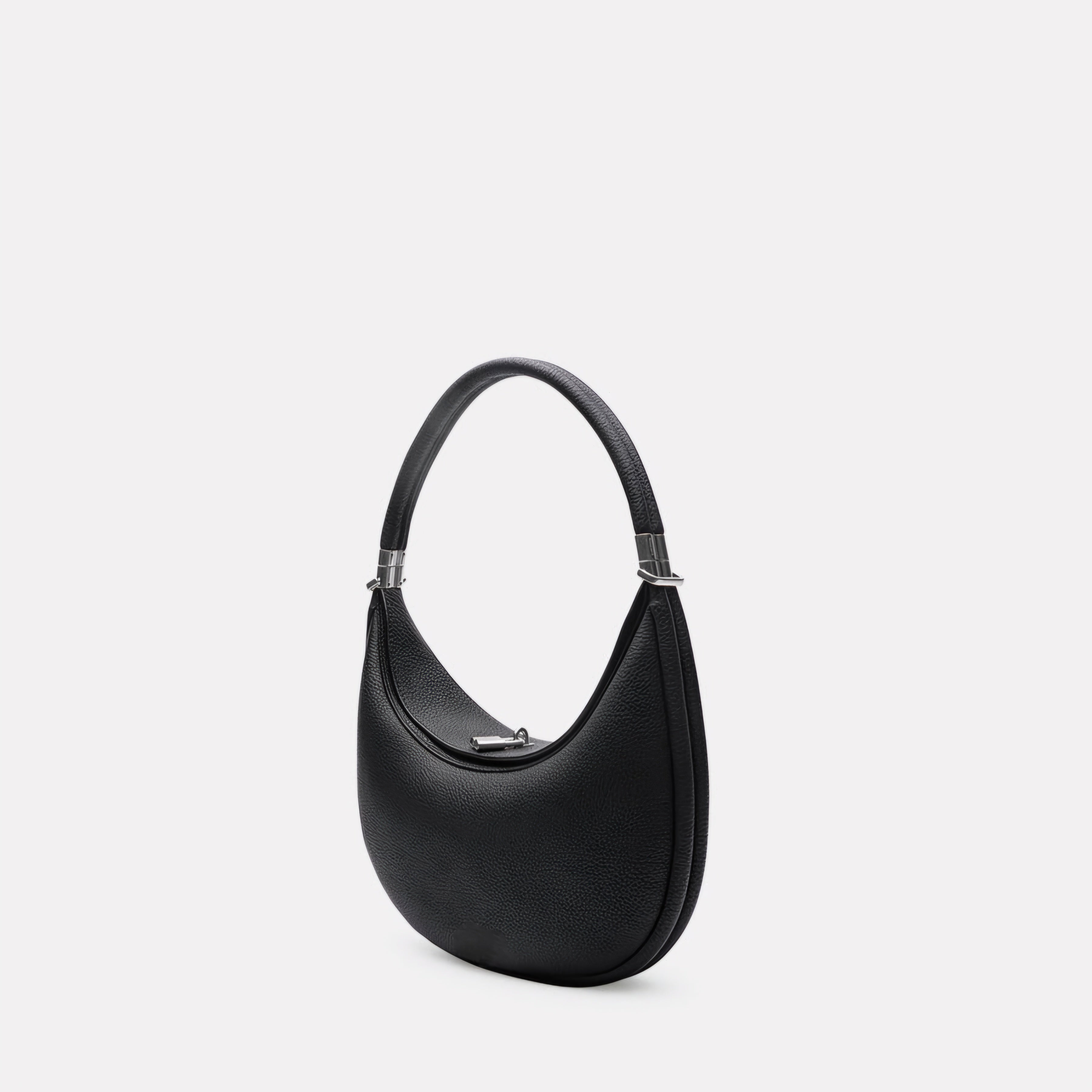 Valmere | Essentiel Moon Bag