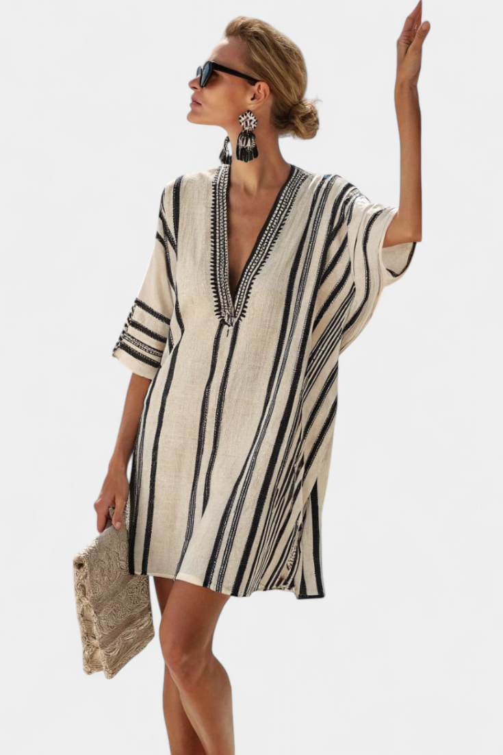 Kailani Vestido Corto de Rayas Negras con Estilo Mediterráneo