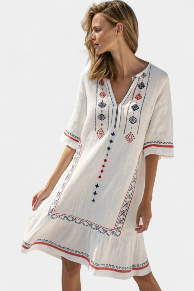 Kailani Vestido Étnico con Detalles Bordados y Bajo Fruncido