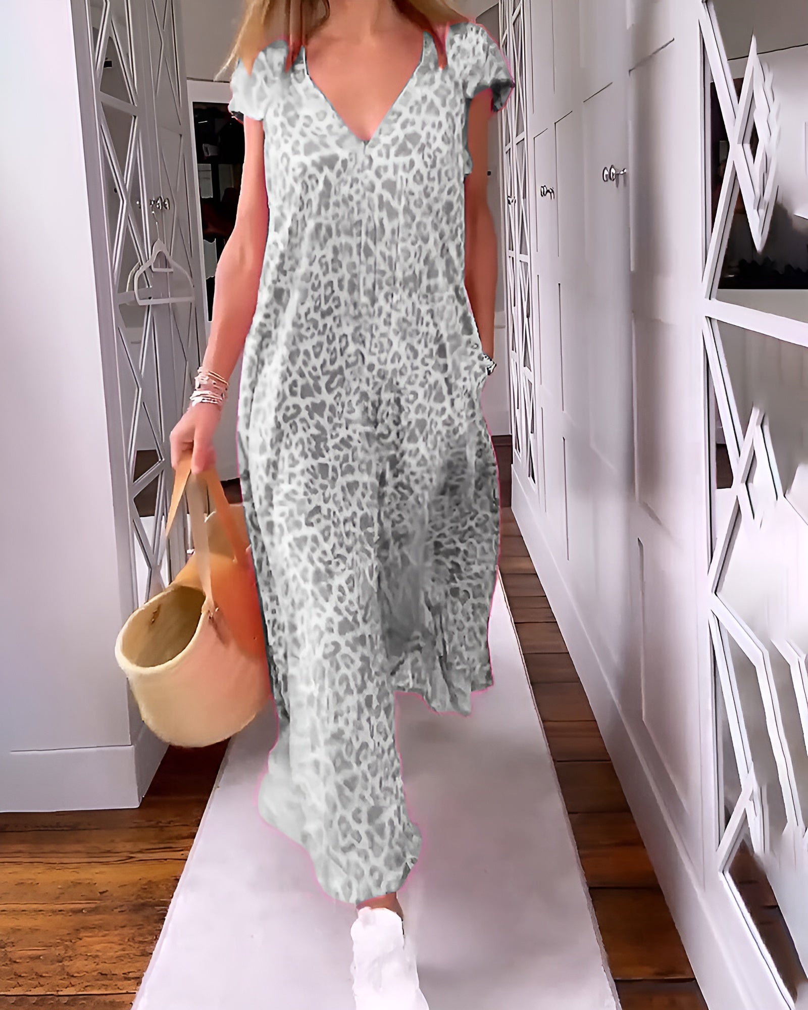 Véronique | Vestido largo con cuello en V de estampado y mangas cortas