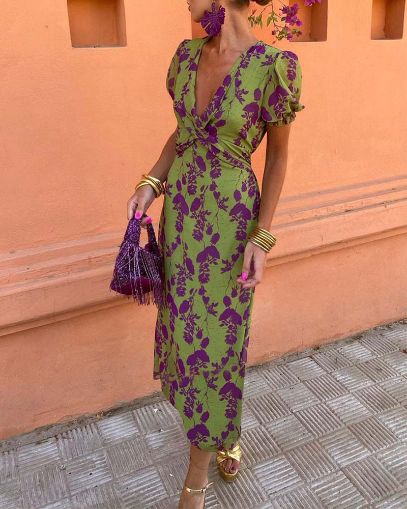 Brie | Vestido midi con estampado floral y escote en V