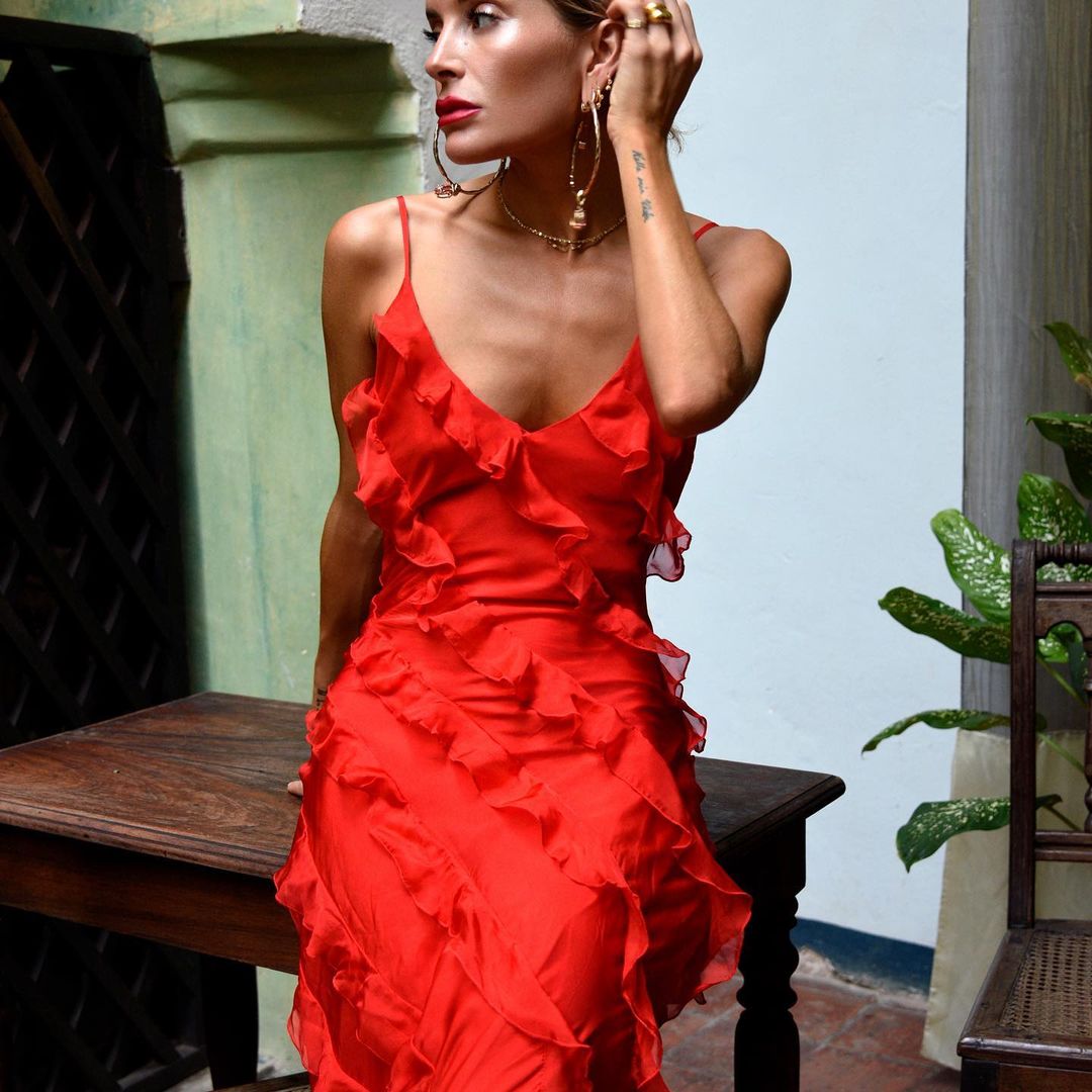 Zara - Vestido con volantes
