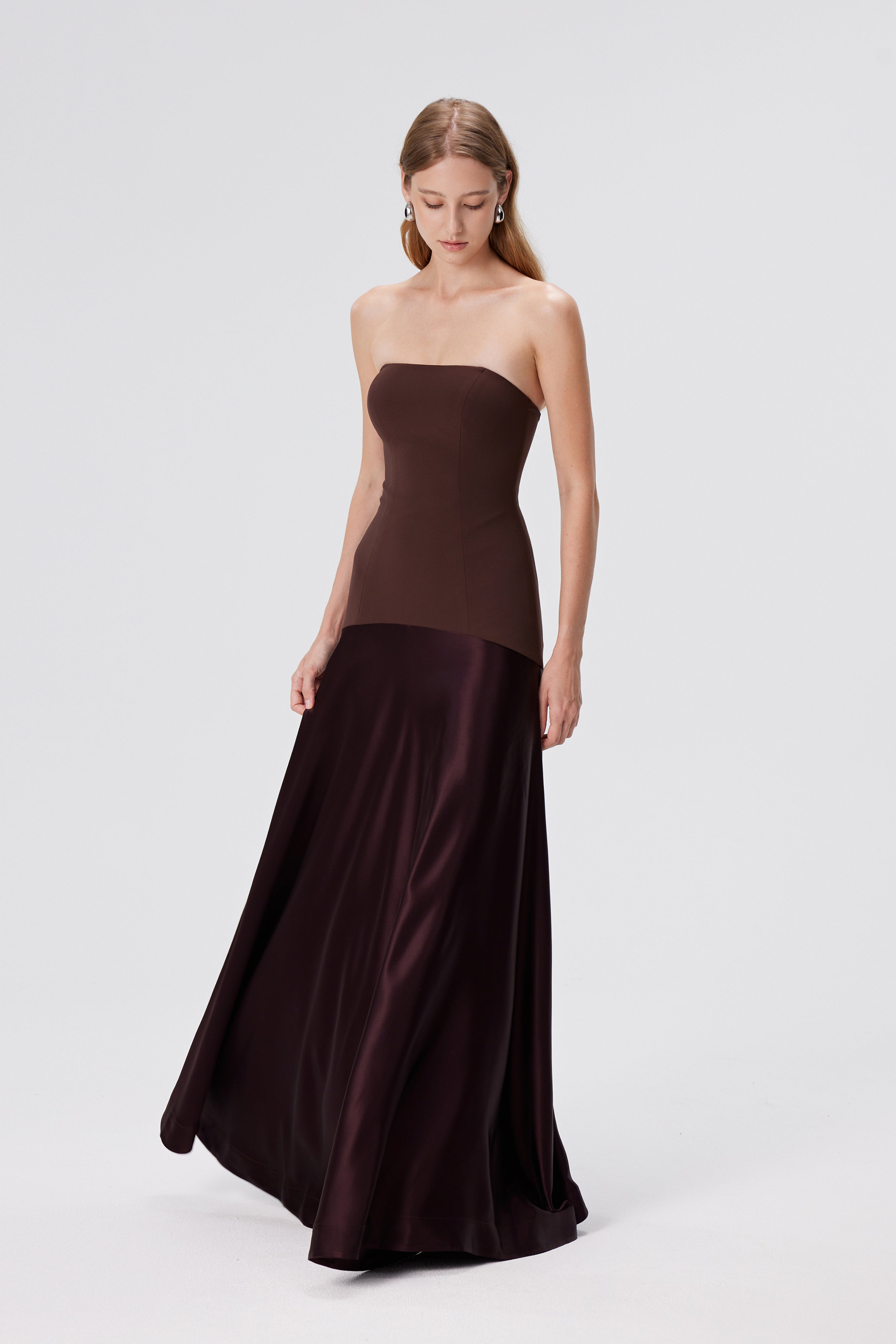 Vestido Elegante Contorno LUNARIA
