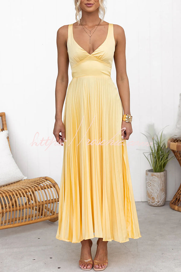 Lucy - Impresionante Vestido Plisado