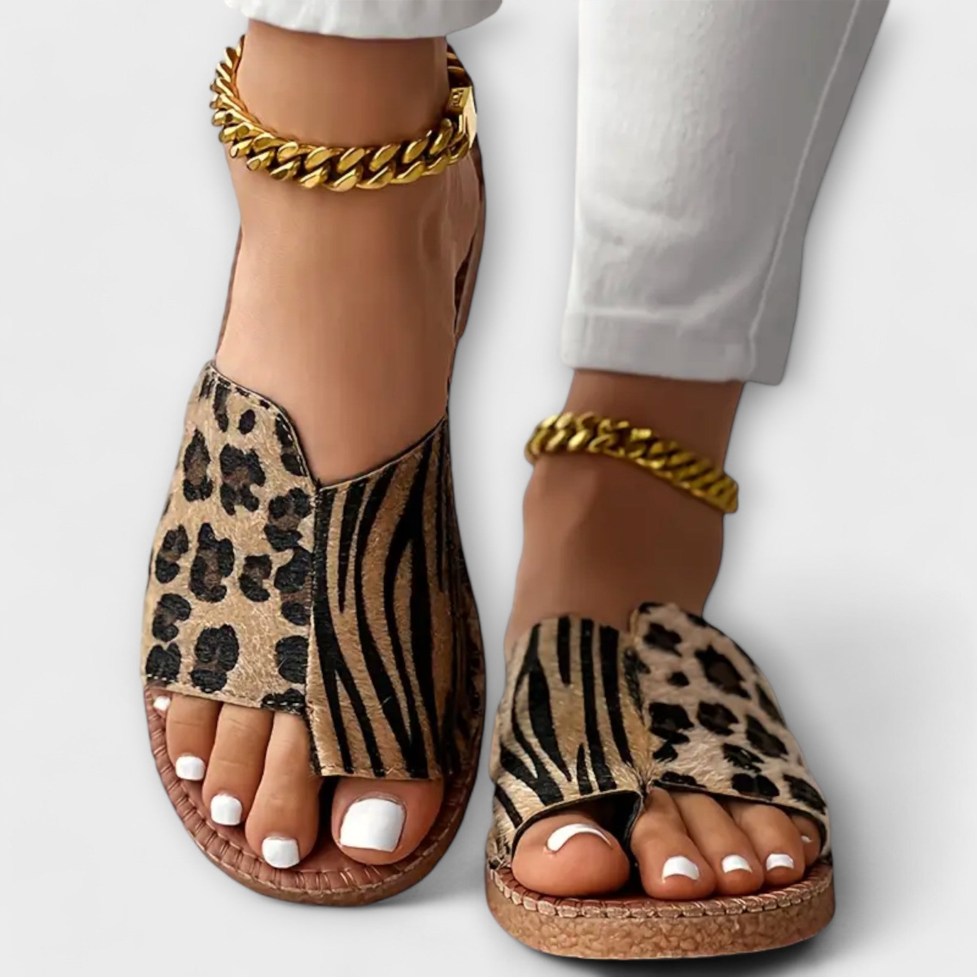 Lyan | Zapatillas Bicolor con Patrón de Leopardo