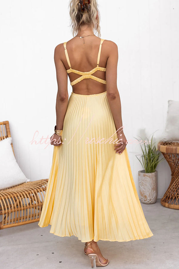 Lucy - Impresionante Vestido Plisado