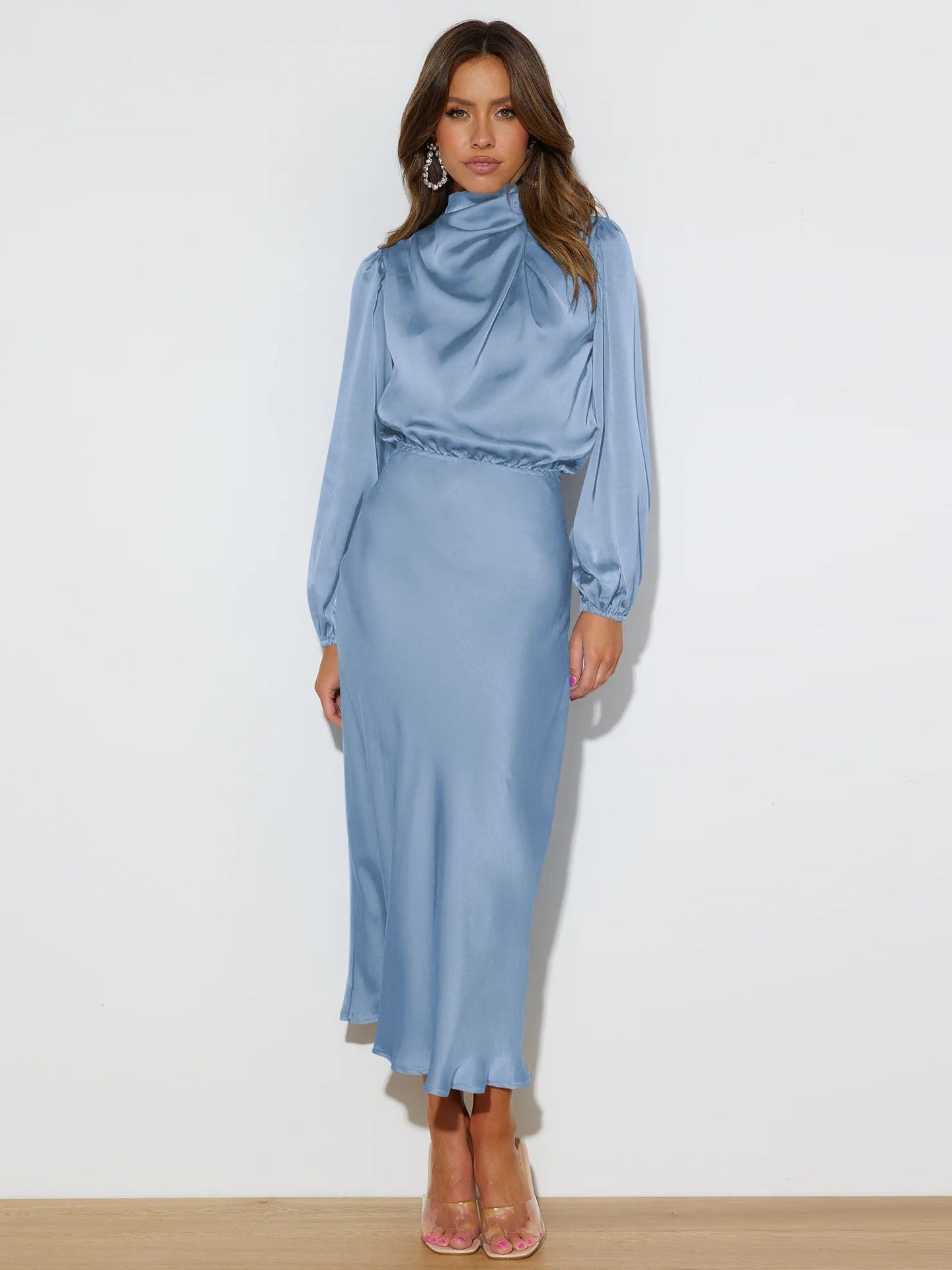 Isabella | Elegante vestido midi de satén