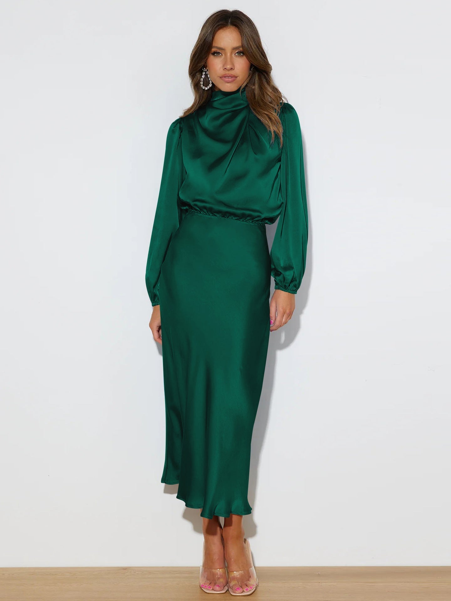 Isabella | Elegante vestido midi de satén
