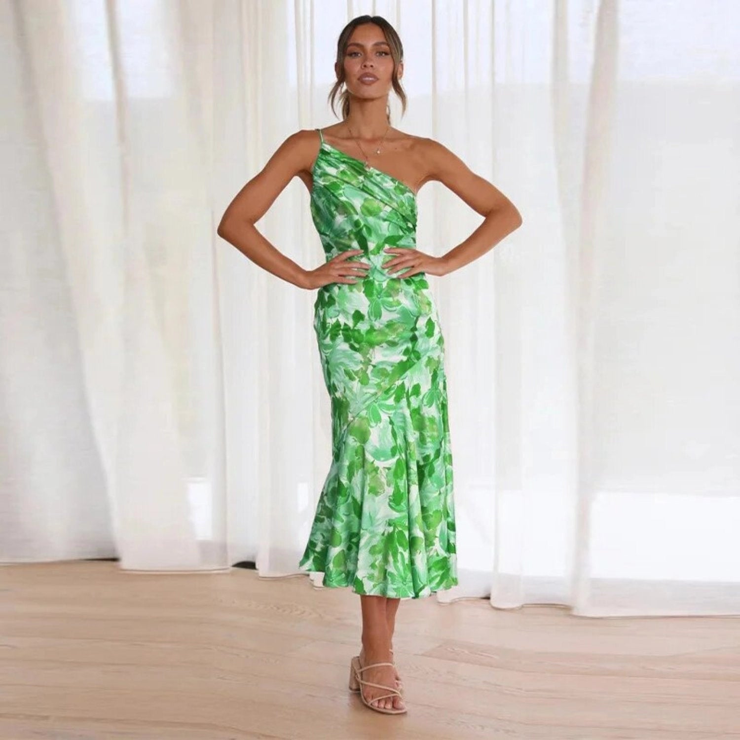 Diane | Vestido de Flores Satino