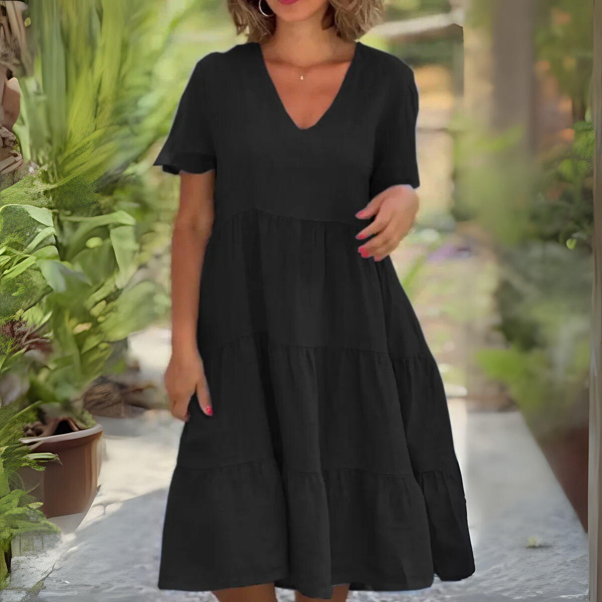 Luce | Vestido fluido con cuello en V