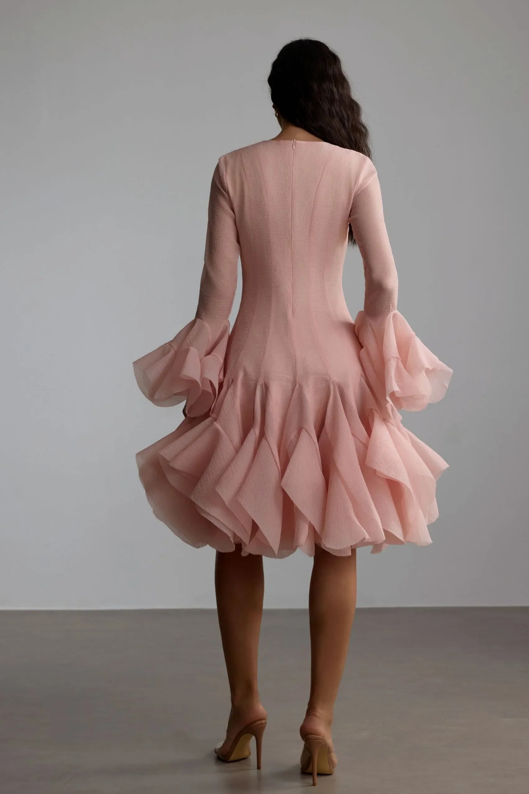 Vestido Midi de Manga Larga Acampanada GLORIA