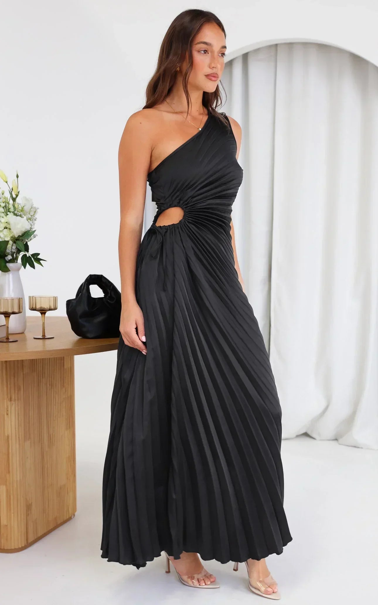 Sylviana - Vestido Midi Plisado de Un Hombro