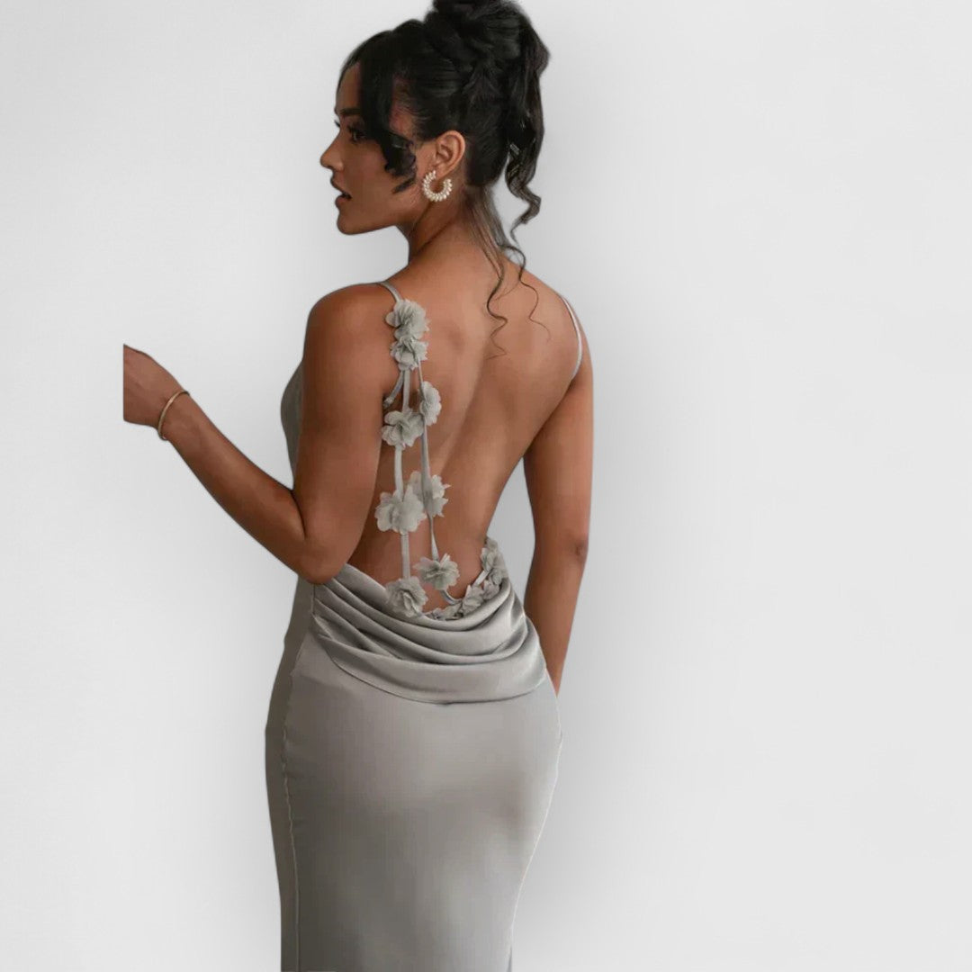 Romina | Vestido romántico sin espalda