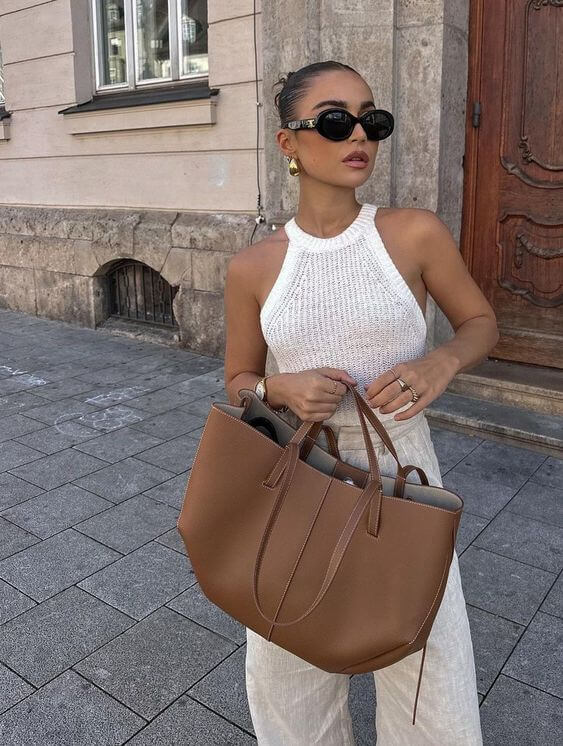 Valmere | Vintage Tote Bag