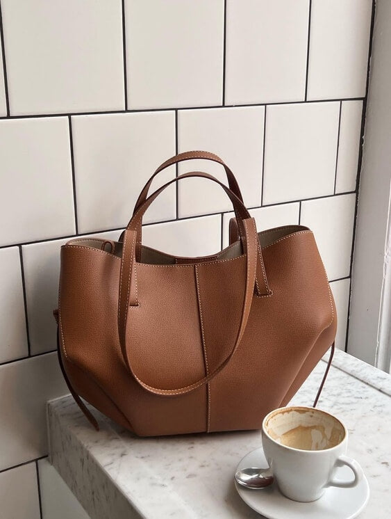 Valmere | Vintage Tote Bag