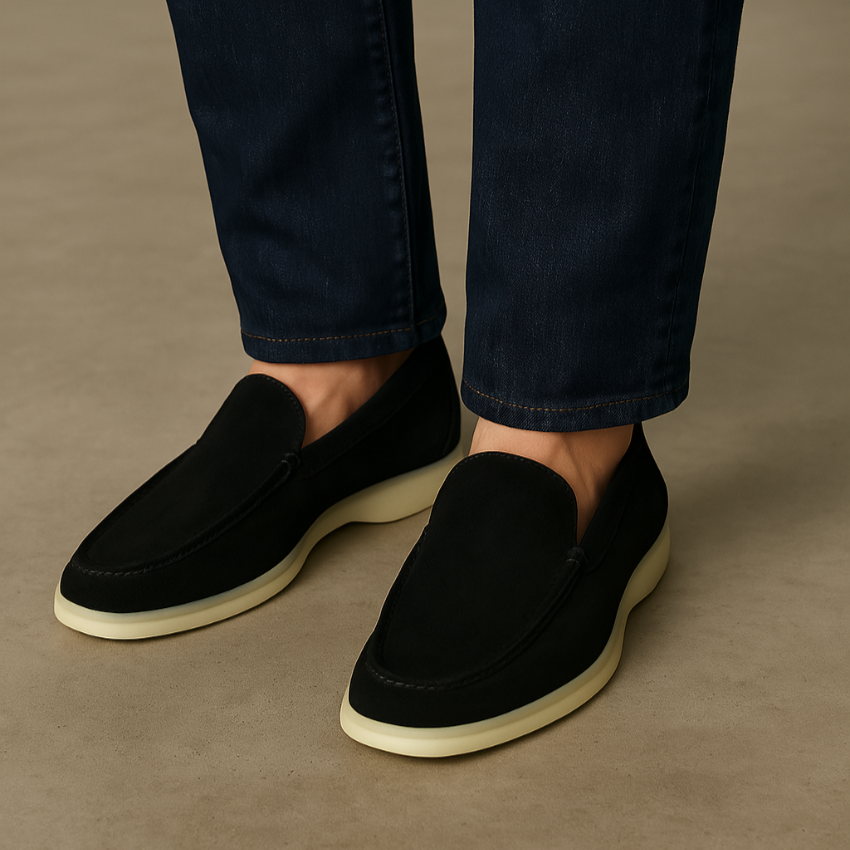 Refined Suede Loafers – Profond Zwart