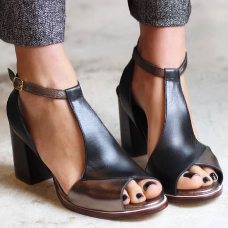 Nadaria | Sandalias peep toe de patchwork negro con tacón
