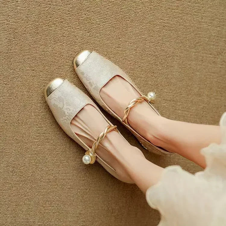 Melisa – Sandalias elegantes con bordado y ajuste