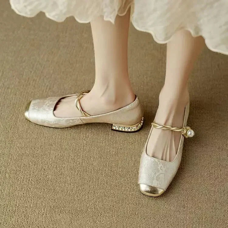 Melisa – Sandalias elegantes con bordado y ajuste