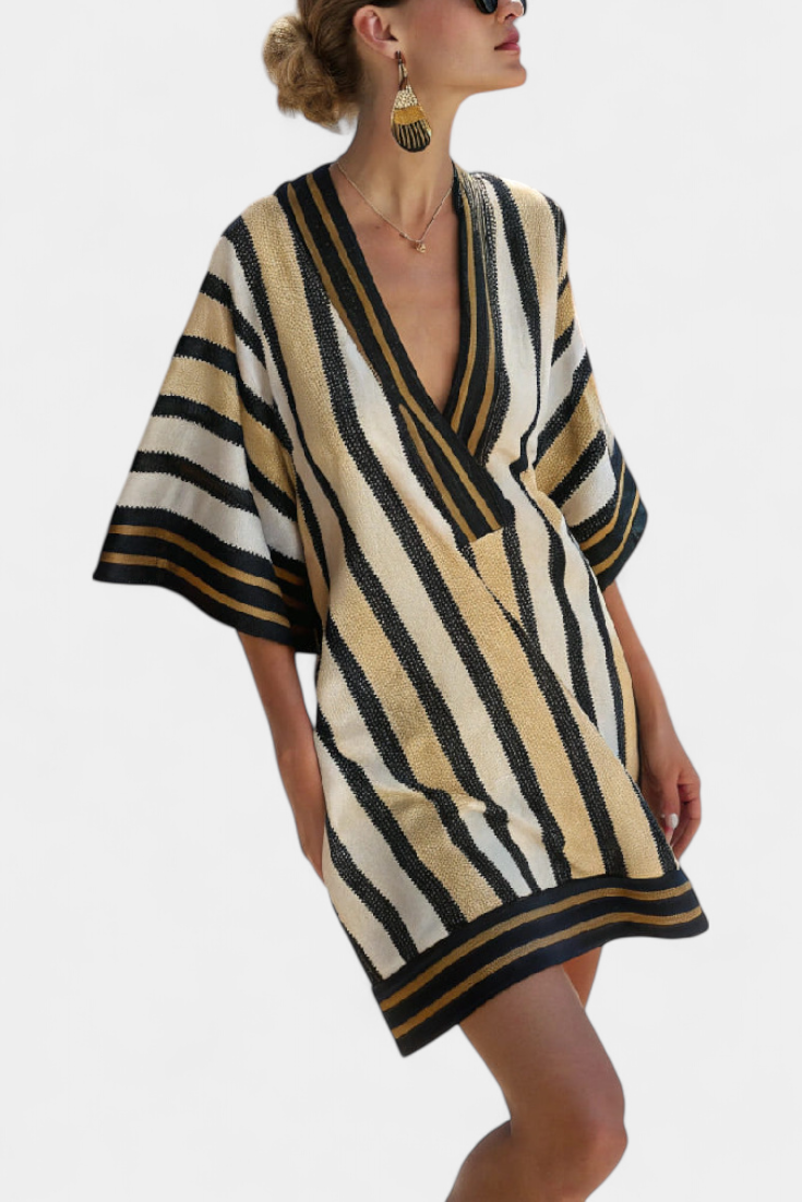 Kailani Vestido Corto con Rayas Texturizadas y Silueta Desenfadada