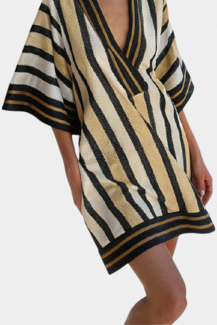 Kailani Vestido Corto con Rayas Texturizadas y Silueta Desenfadada