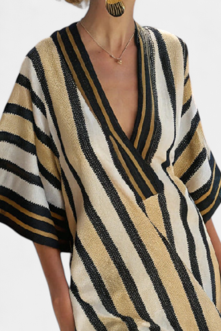 Kailani Vestido Corto con Rayas Texturizadas y Silueta Desenfadada