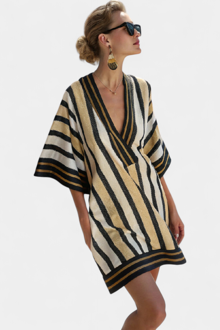 Kailani Vestido Corto con Rayas Texturizadas y Silueta Desenfadada