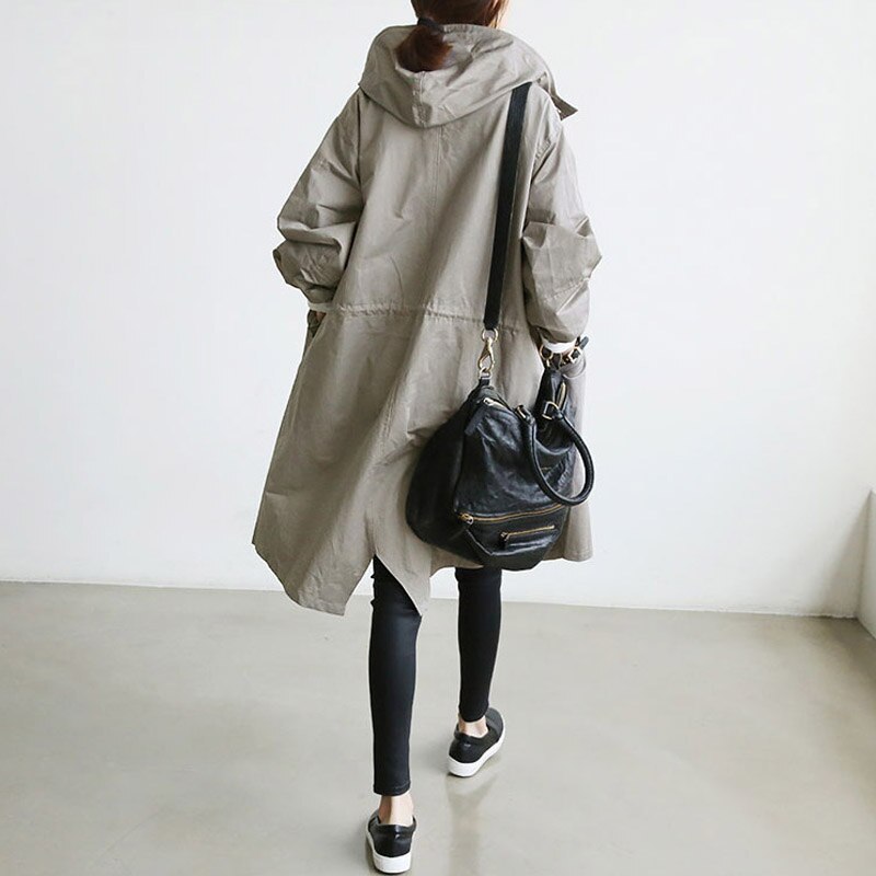 Delara - Elegant and water-repellent trench coat